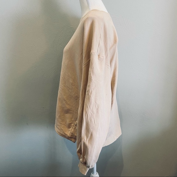 Alice + Olivia Amirah Crewneck Sweatshirt - Picture 9 of 14